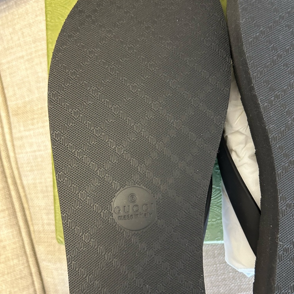 Gucci GG Black Flip Flop Sandal - Picture 3 of 6
